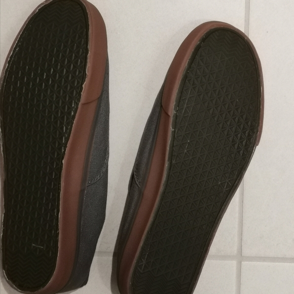 New old Navy Oxford Sneakers 12 - Picture 2 of 2